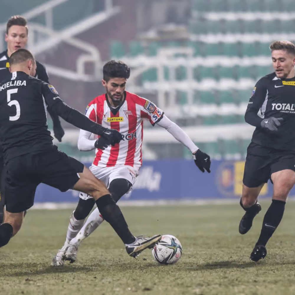 Thiago Rodrigues de Souza drible